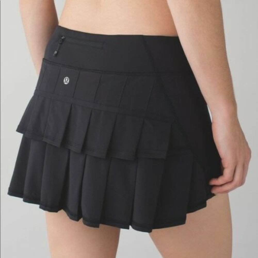Lululemon black skirt sz 6  Pace Setter Run Tennis 13.5 " Skort  Perfect